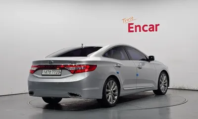 Hyundai Grandeur 2012, 115770 км, за 3220.14 USD