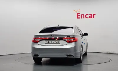 Hyundai Grandeur 2012, 115770 км, за 3220.14 USD