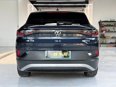 Volkswagen ID.4 Crozz 2023, 9000 км, за 13386.35 USD