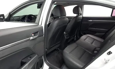 Hyundai Avante 2020, 92901 км, за 7227.97 USD - фото 11