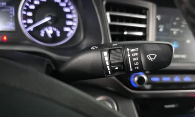 Hyundai Avante 2020, 92901 км, за 7227.97 USD - фото 19
