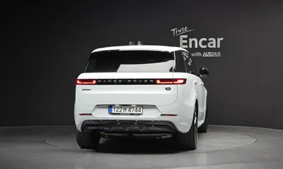 Land Rover Range Rover Sport 2023, 32177 км, за 84144.81 USD