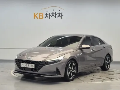 Hyundai Avante · 2023 год