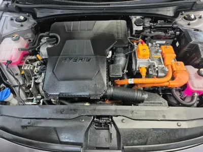 Hyundai Avante 2023, 92326 км, за 12828.02 USD