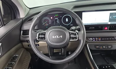 Kia Canival 2024, 40102 км, за 25525.81 USD - фото 13