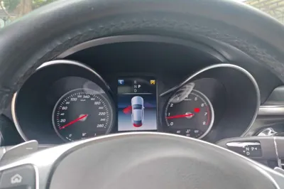 Mercedes-Benz C-Class 2018, 46400 км, за 17779 USD - фото 11