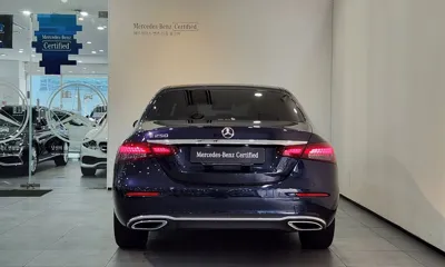 Mercedes-Benz E-Class 2022, 61244 км, за 22465.32 USD