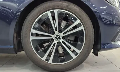 Mercedes-Benz E-Class 2022, 61244 км, за 22465.32 USD