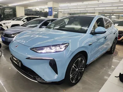 Denza N7 · 2024 год