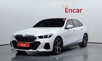 BMW 5-Series · 2026 год
