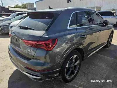 Audi Q3 2022, 27000 км, за 30156.06 USD