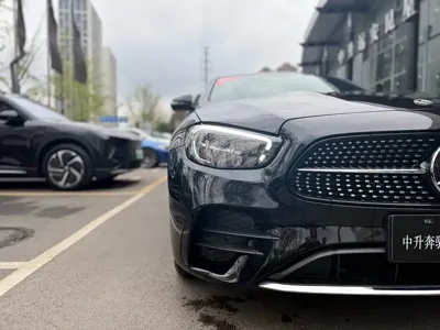 Mercedes-Benz E-Class 2023, 46000 км, за 32341.93 USD