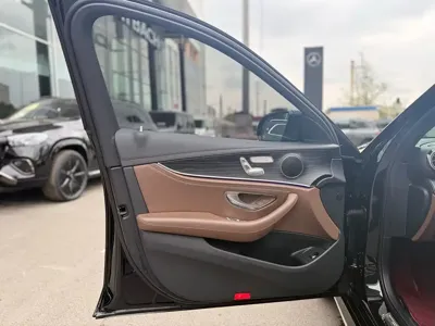 Mercedes-Benz E-Class 2023, 46000 км, за 32341.93 USD - фото 11