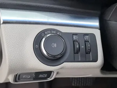 Buick GL8 2023, 31900 км, за 18069.1 USD - фото 21