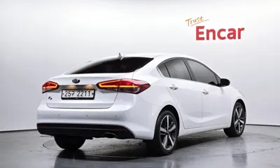 Kia K3 2018, 139939 км, за 5842.2 USD