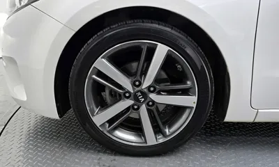 Kia K3 2018, 139939 км, за 5842.2 USD