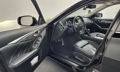Infiniti Q50 2016, 53175 км, за 9446.26 USD - фото 10
