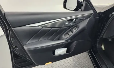 Infiniti Q50 2016, 53175 км, за 9446.26 USD - фото 17