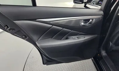 Infiniti Q50 2016, 53175 км, за 9446.26 USD - фото 18