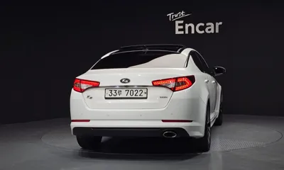 Kia K5 2013, 171773 км, за 2725.74 USD