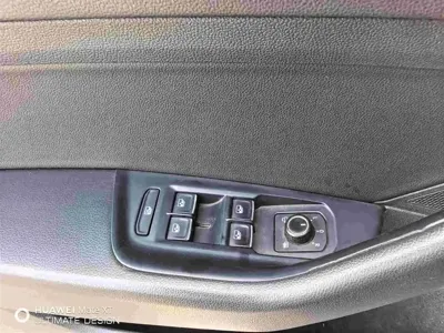 Volkswagen Magotan 2018, 132000 км, за 9564.26 USD - фото 7