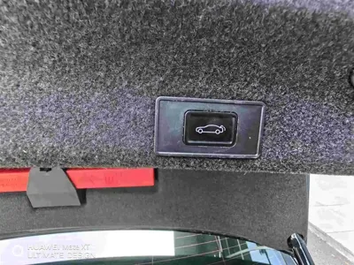 Volkswagen Magotan 2018, 132000 км, за 9564.26 USD - фото 20