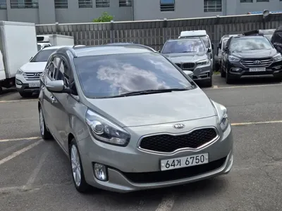 Kia Carens 2014, 261245 км, за 2931.6 USD