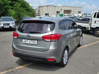 Kia Carens 2014, 261245 км, за 2931.6 USD