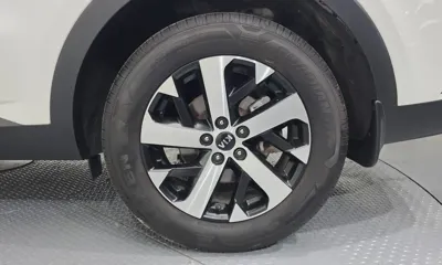 Kia Sorento 2021, 132409 км, за 14113.17 USD - фото 21