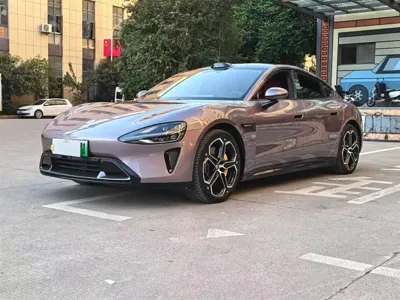 Xiaomi SU7 · 2025 год