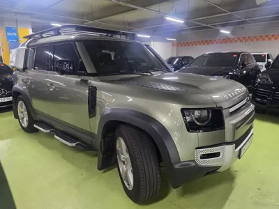 Land Rover Defender 2022, 57000 км, за 49163.23 USD