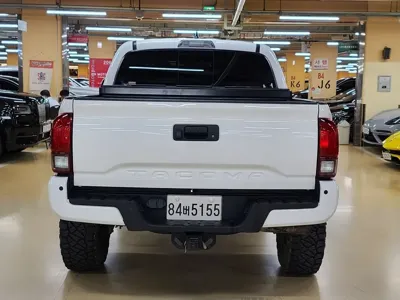 Toyota Tacoma 2018, 99900 км, за 35447.03 USD