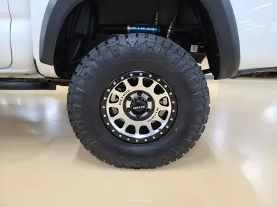 Toyota Tacoma 2018, 99900 км, за 35447.03 USD