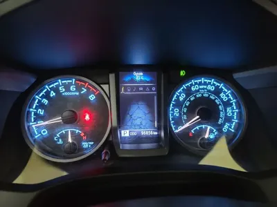 Toyota Tacoma 2018, 99900 км, за 35447.03 USD - фото 8