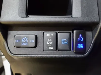 Toyota Tacoma 2018, 99900 км, за 35447.03 USD - фото 11