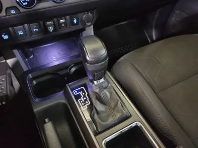 Toyota Tacoma 2018, 99900 км, за 35447.03 USD - фото 15