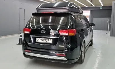 Kia Canival 2015, 107637 км, за 10018.22 USD