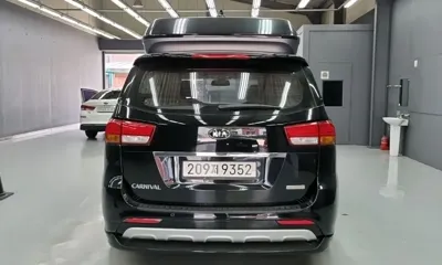 Kia Canival 2015, 107637 км, за 10018.22 USD