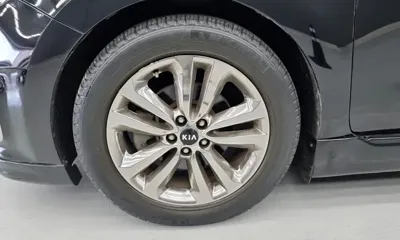 Kia Canival 2015, 107637 км, за 10018.22 USD