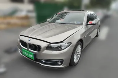 BMW 5 Series · 2017 год