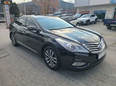 Hyundai Grandeur 2011, 66348 км, за 4538.28 USD