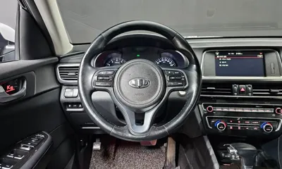 Kia K5 2016, 147670 км, за 5382.7 USD - фото 13