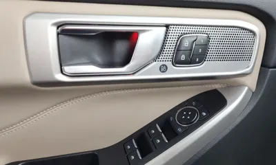 Ford Explorer 2020, 44197 км, за 17854.8 USD - фото 34