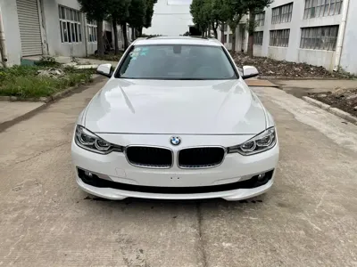 BMW 3 Series · 2017 год