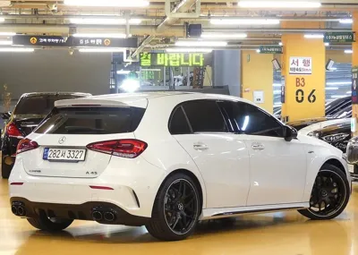 Mercedes-Benz A-Class 2023, 13000 км, за 28939.76 USD