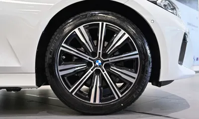 BMW 3-Series 2025, 7595 км, за 25027.62 USD