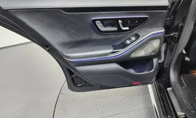 Mercedes-Benz S-Class 2022, 82145 км, за 46708.34 USD - фото 25