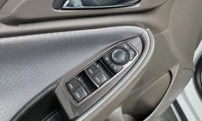 ChevroletGMDaewoo Malibu 2018, 70603 км, за 4957.7 USD - фото 12