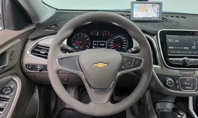 ChevroletGMDaewoo Malibu 2018, 70603 км, за 4957.7 USD - фото 14