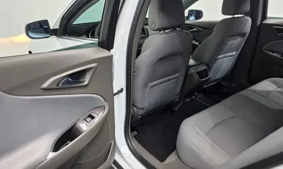 ChevroletGMDaewoo Malibu 2018, 70603 км, за 4957.7 USD - фото 19